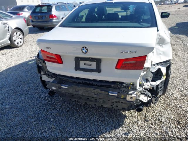 WBAJA7C52KWW17608 BMW 530i Xdrive