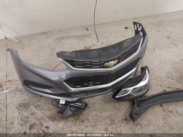 Chevrolet Cruze Lt Auto 2018 1G1BE5SM3J7119525 Image 12