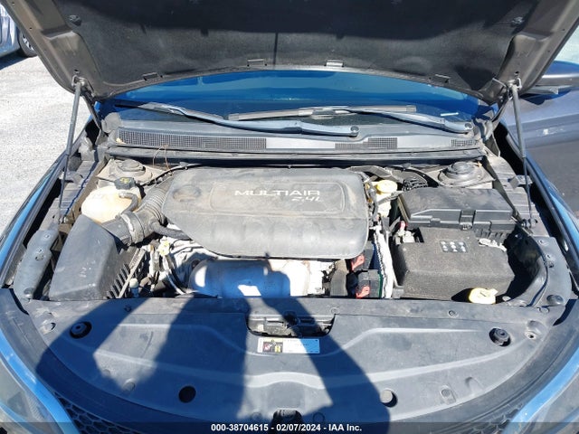Chrysler 200 Limited 2015 1C3CCCAB9FN609917 Image 10