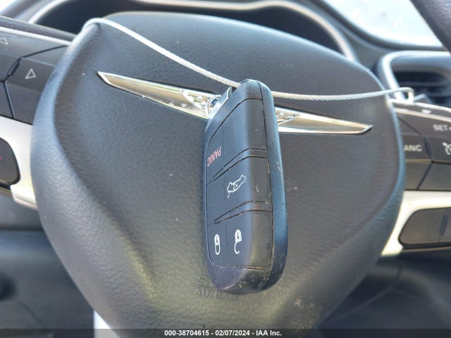 Chrysler 200 Limited 2015 1C3CCCAB9FN609917 Image 11