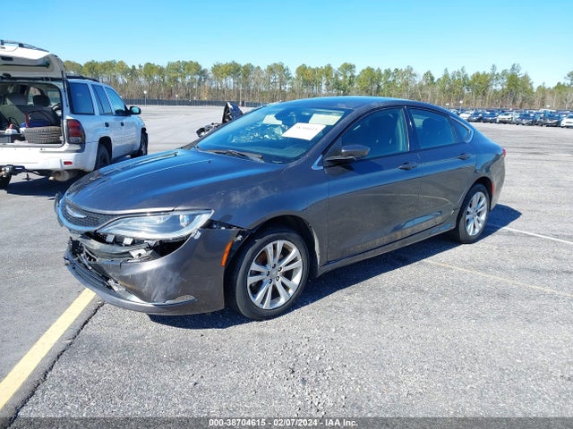 Chrysler 200 Limited 2015 1C3CCCAB9FN609917 Image 2