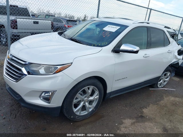 Chevrolet Equinox Premier 2018 2GNAXMEV8J6301742 Image 2