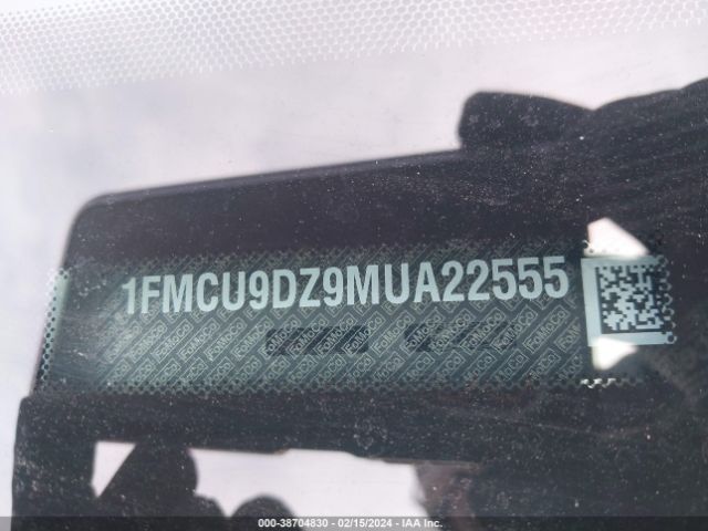 1FMCU9DZ9MUA22555 Ford Escape Titanium Hybrid