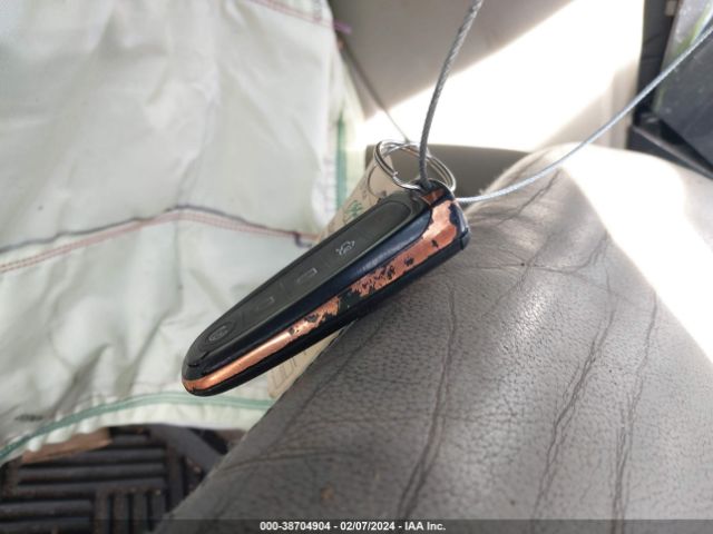 1FMCU0J91EUD06327 Ford Escape Titanium