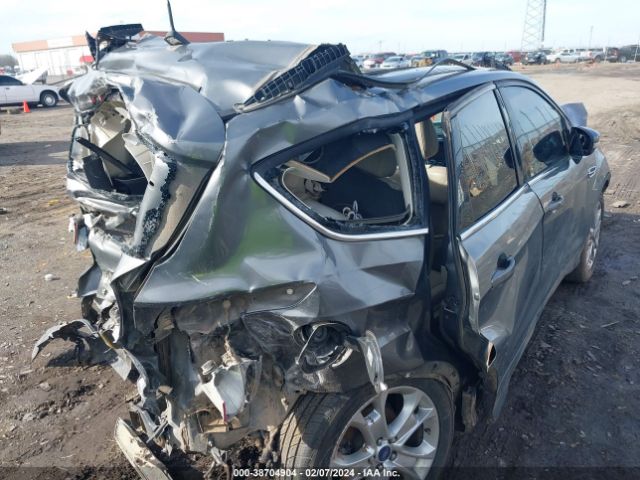 1FMCU0J91EUD06327 Ford Escape Titanium