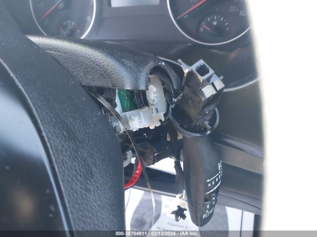 2021 KIA SELTOS LX VIN: KNDEPCAA5M7213100