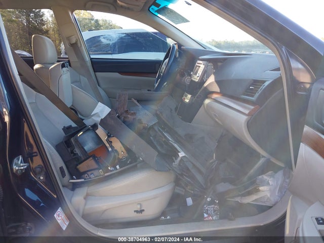 Subaru Outback 2.5i Limited 2014 4S4BRBKC8E3227939 Image 5