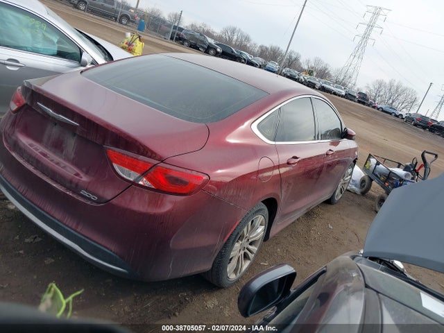 Chrysler 200 Limited 2015 1C3CCCAB8FN689999 Image 4