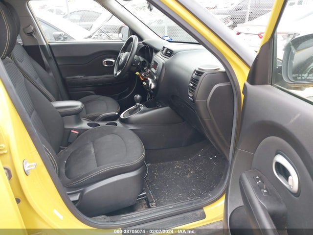 KIA SOUL + 2015 KNDJP3A59F7114655 Image 5