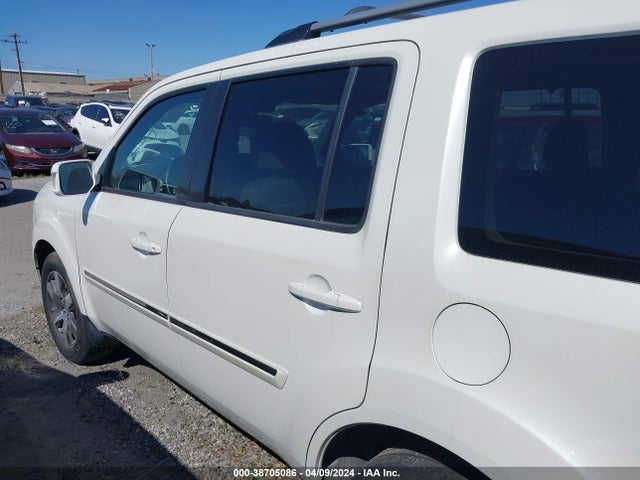 Honda Pilot Touring 2015 5FNYF4H96FB027385 Image 15
