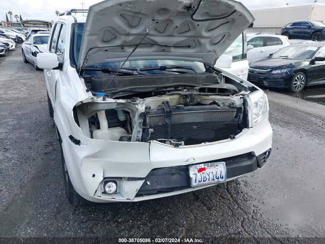 Honda Pilot Touring 2015 5FNYF4H96FB027385 Image 6