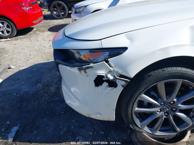 2019 MAZDA MAZDA3 PREFERRED PACKAGE VIN: JM1BPAMM3K1141410