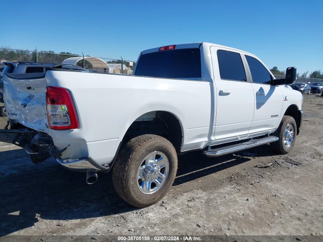 3C6UR5DL1NG182150 RAM 2500 Big Horn  4x4 6'4 Box