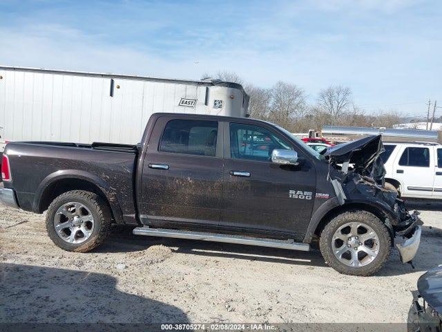 RAM 1500 Laramie  4x4 5'7 Box 2017 1C6RR7NT8HS600104 Image 13