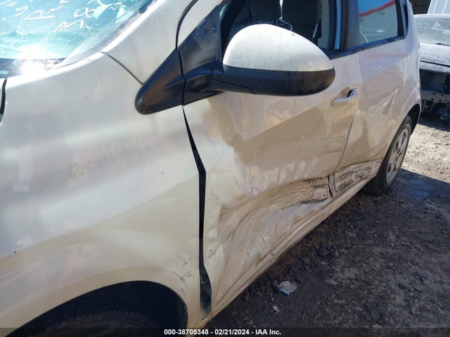 Chevrolet Sonic Ls Auto 2016 1G1JA6SH1G4147477 Image 13