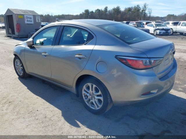 3MYDLBZVXGY121333 Scion IA