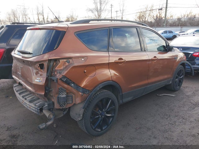 Ford ESCAPE SE 2017 1FMCU9GD0HUA91060 Image 4