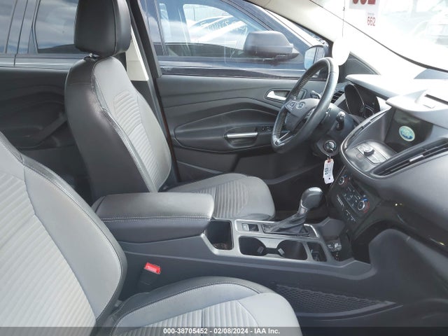 Ford ESCAPE SE 2017 1FMCU9GD0HUA91060 Image 5