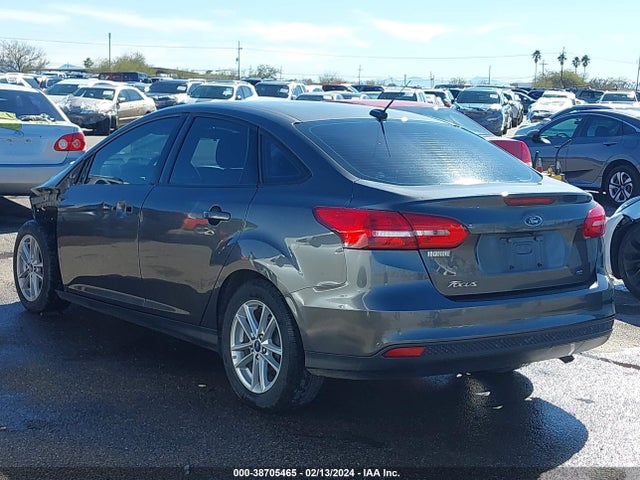 Ford FOCUS SE 2018 1FADP3F21JL207011 Image 3