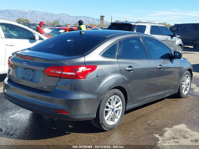 Ford FOCUS SE 2018 1FADP3F21JL207011 Image 4