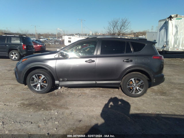 Toyota Rav4 Xle 2017 JTMRFREV2HJ113386 Image 13