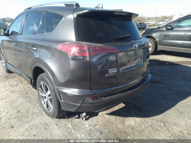 Toyota Rav4 Xle 2017 JTMRFREV2HJ113386 Image 16