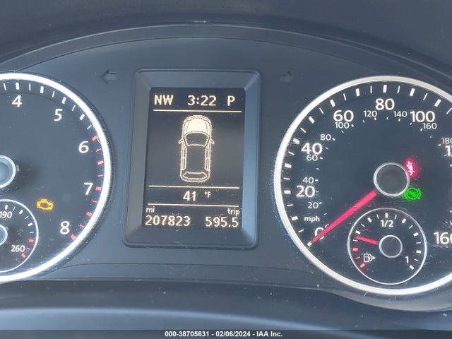 Volkswagen TIGUAN S 2014 WVGAV3AX4EW614634 Image 7