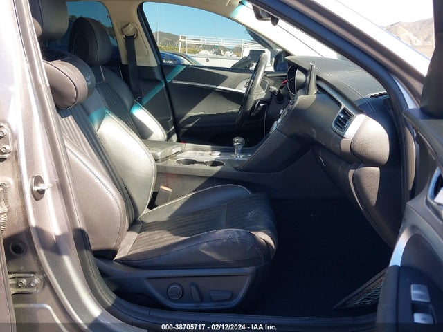 Genesis G70 2.0t Rwd 2022 KMTG34TA1NU086471 Image 5