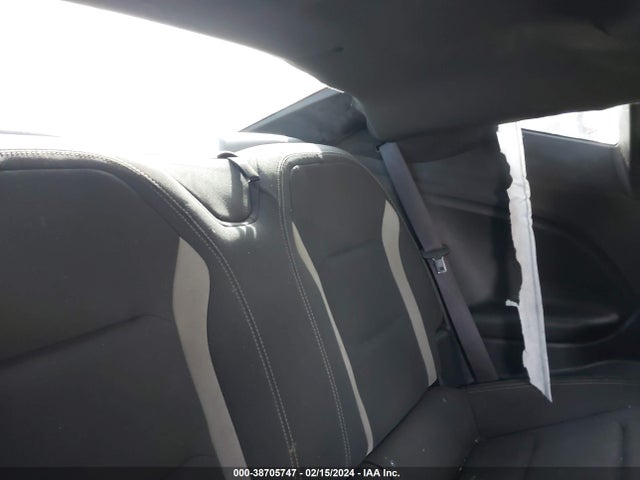 Chevrolet Camaro 1lt 2017 1G1FB1RSXH0152452 Image 8