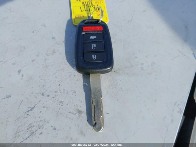Honda Civic Lx 2018 2HGFC2F59JH596319 Image 11