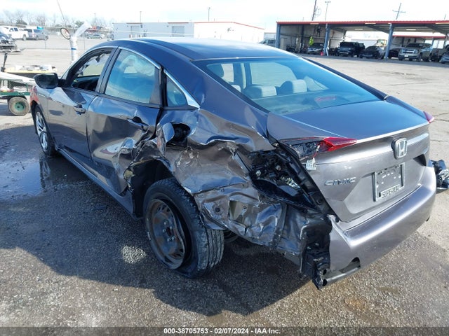 Honda Civic Lx 2018 2HGFC2F59JH596319 Image 3