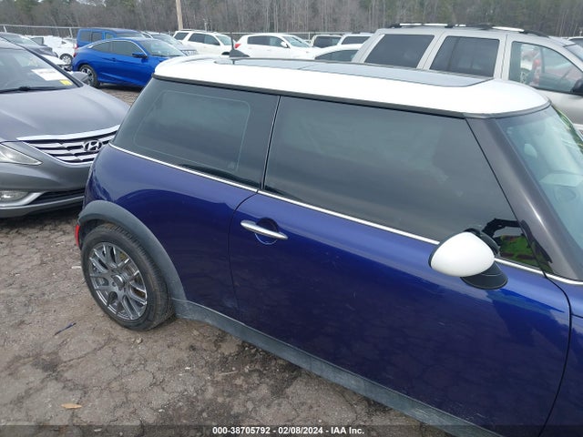 2005 MINI COOPER WMWRC33475TC58262 Photo 5