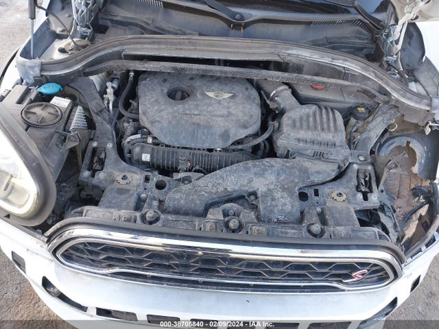 2017 MINI COUNTRYMAN WMZYT5C37H3E18775 Photo 9