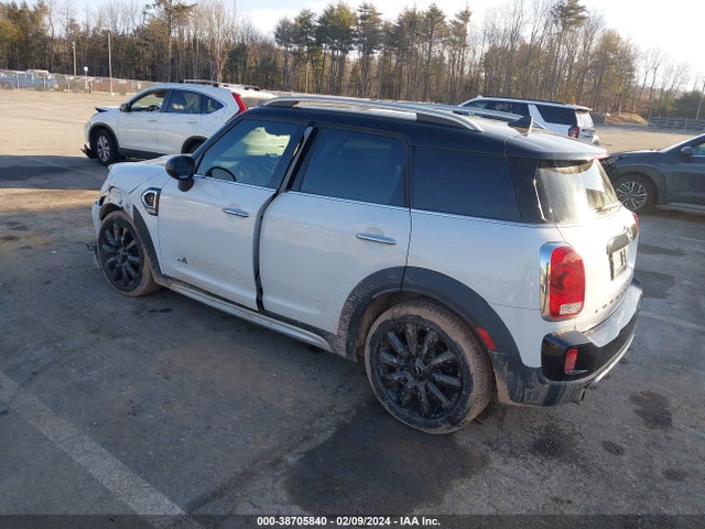 2017 MINI COUNTRYMAN WMZYT5C37H3E18775 Photo 2