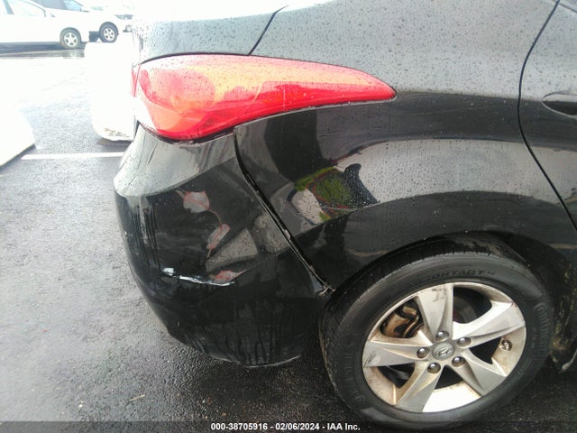 2013 HYUNDAI ELANTRA GLS VIN: 5NPDH4AE6DH175471