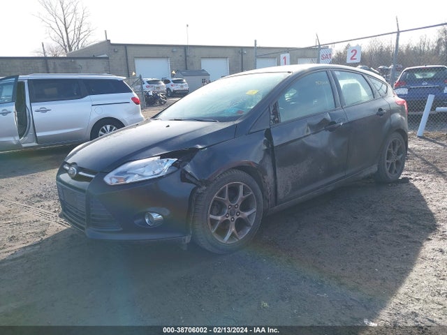Ford FOCUS SE 2014 1FADP3K2XEL201932 Image 2