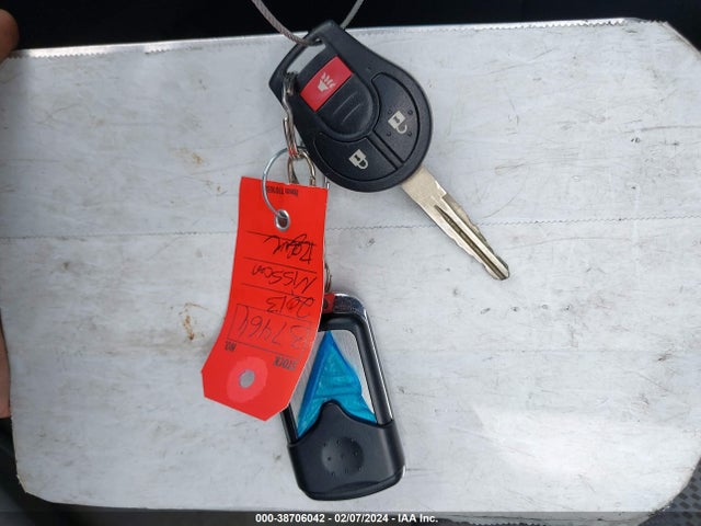 2013 NISSAN ROGUE S VIN: JN8AS5MT0DW017758