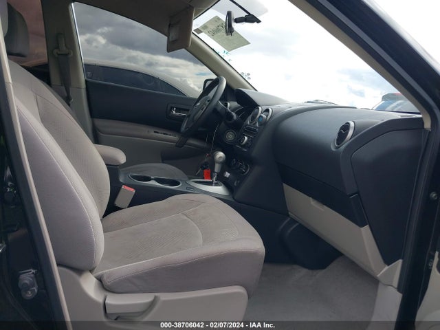 2013 NISSAN ROGUE S VIN: JN8AS5MT0DW017758