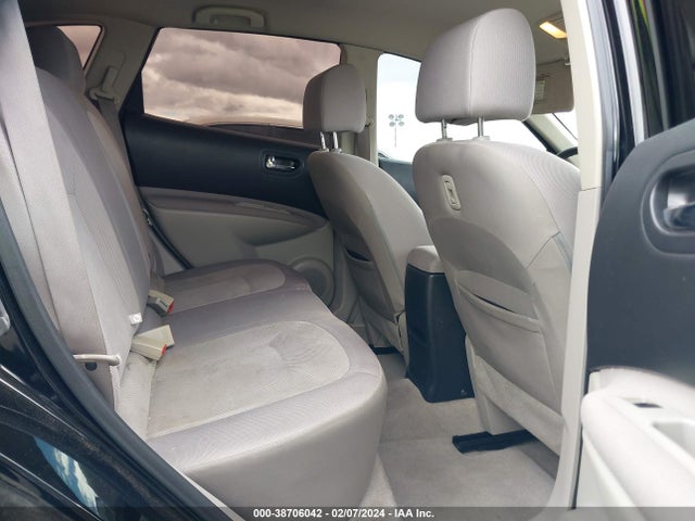 2013 NISSAN ROGUE S VIN: JN8AS5MT0DW017758