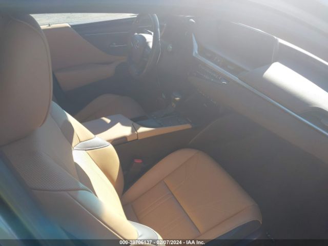 58AF21B13LU011284 Lexus Es 300h Ultra Luxury