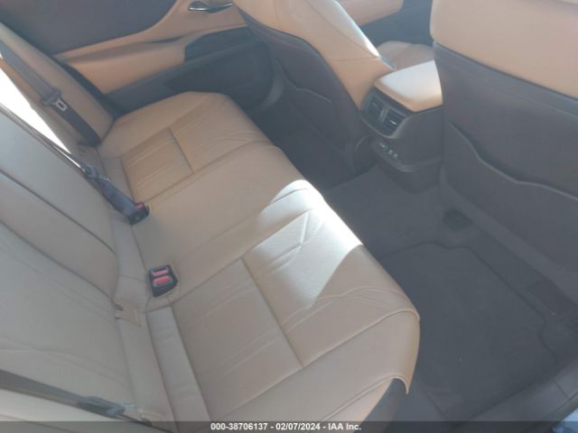 58AF21B13LU011284 Lexus Es 300h Ultra Luxury