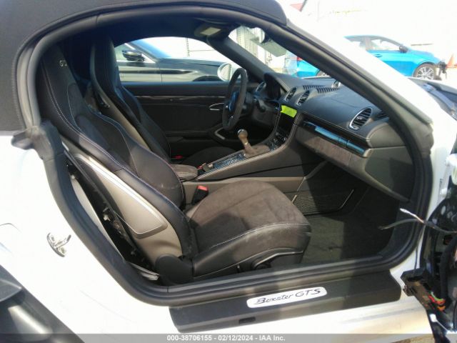 2023 PORSCHE 718 BOXSTER WP0CD2A8XPS216602 Photo 4