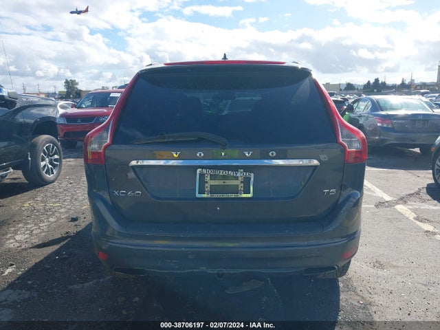 Volvo Xc60 T5 Premier 2015 YV426MDB8F2587696 Image 16