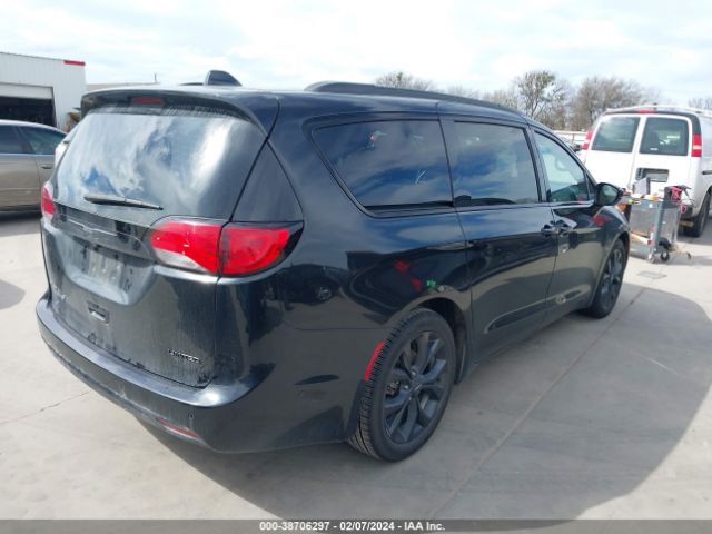 2018 CHRYSLER PACIFICA 2C4RC1GG8JR361877 Photo 3