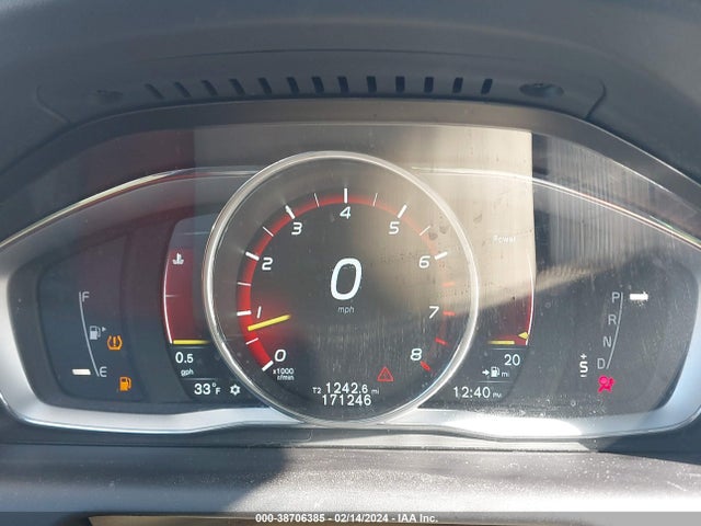 YV4612RK7F2628672 Volvo Xc60 T5/t5 Premier