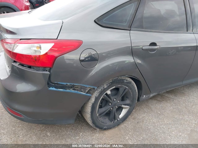 Ford FOCUS SE 2014 1FADP3F28EL168570 Image 17