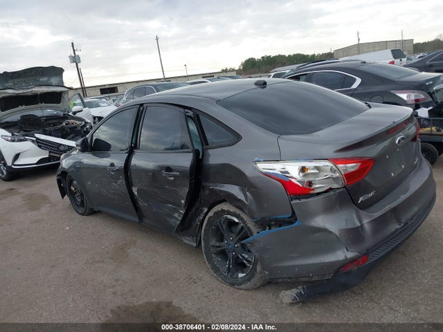 Ford FOCUS SE 2014 1FADP3F28EL168570 Image 3