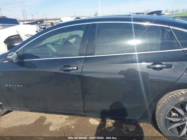 Chevrolet MALIBU LT 2018 1G1ZD5ST6JF248471 Image 14