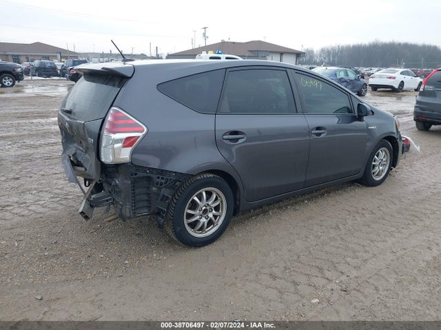 Toyota Prius V Four 2015 JTDZN3EU0FJ036604 Image 4