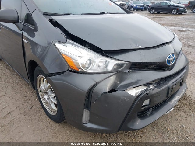 Toyota Prius V Four 2015 JTDZN3EU0FJ036604 Image 6
